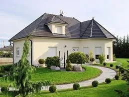 Les chemins d'accès pour habitation, garage, cabane, carport...