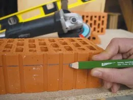 Le crayon de maçon
