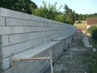 Vignette de la rubrique : La clôture en maçonnerie de parpaings